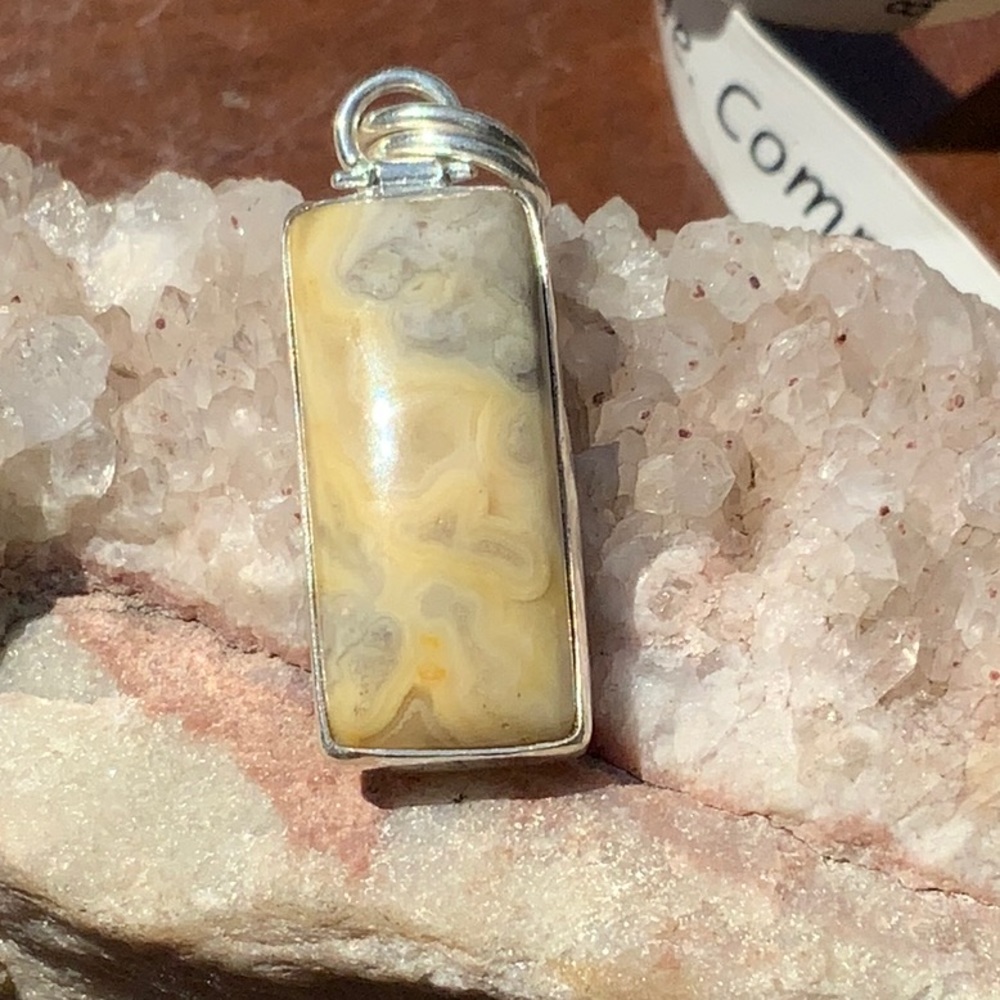 NATURAL CRAZY LACE AGATE 925 STERLING SILVER PENDANT